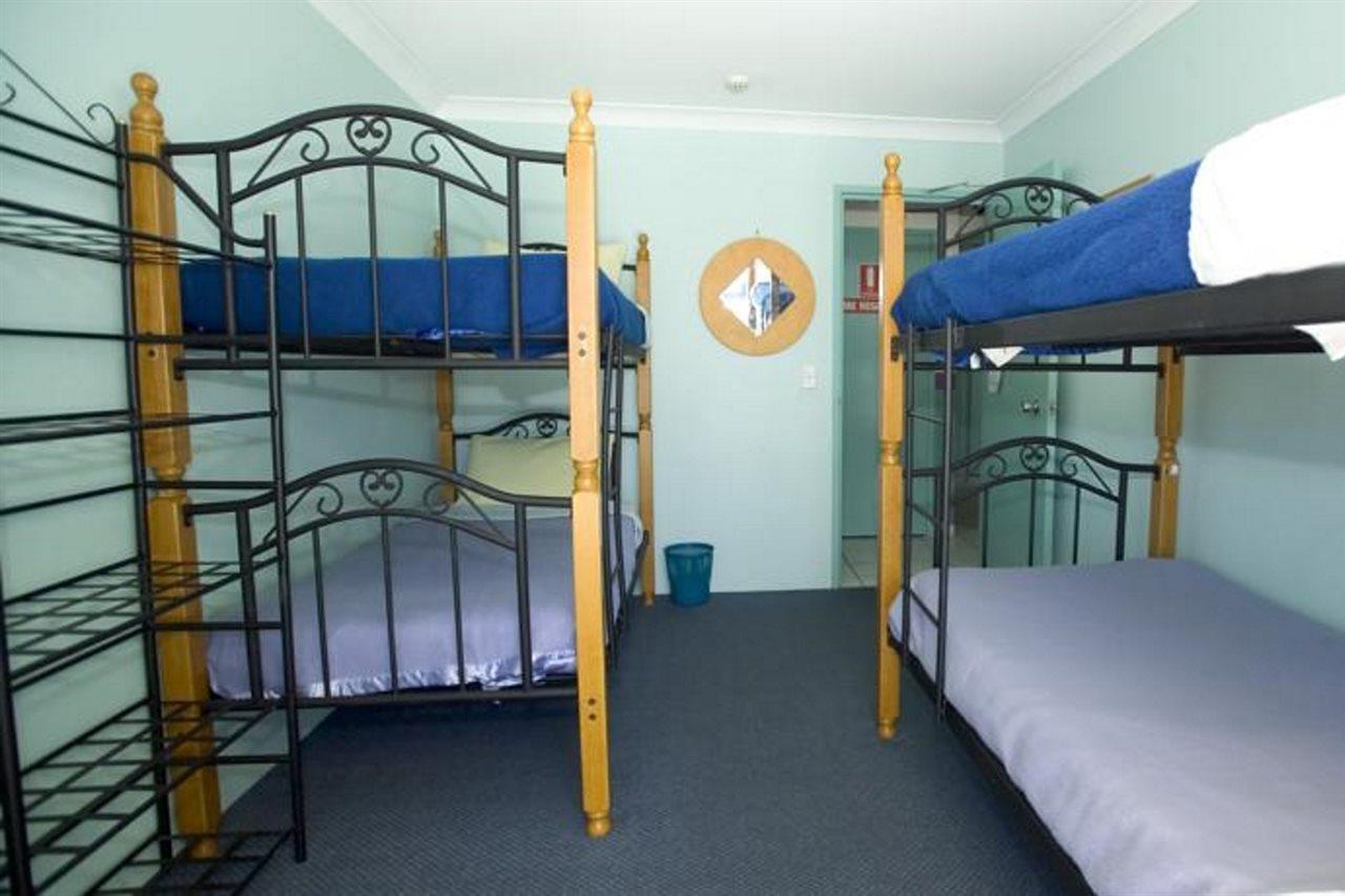 Aquarius Gold Coast Hostel Екстериор снимка