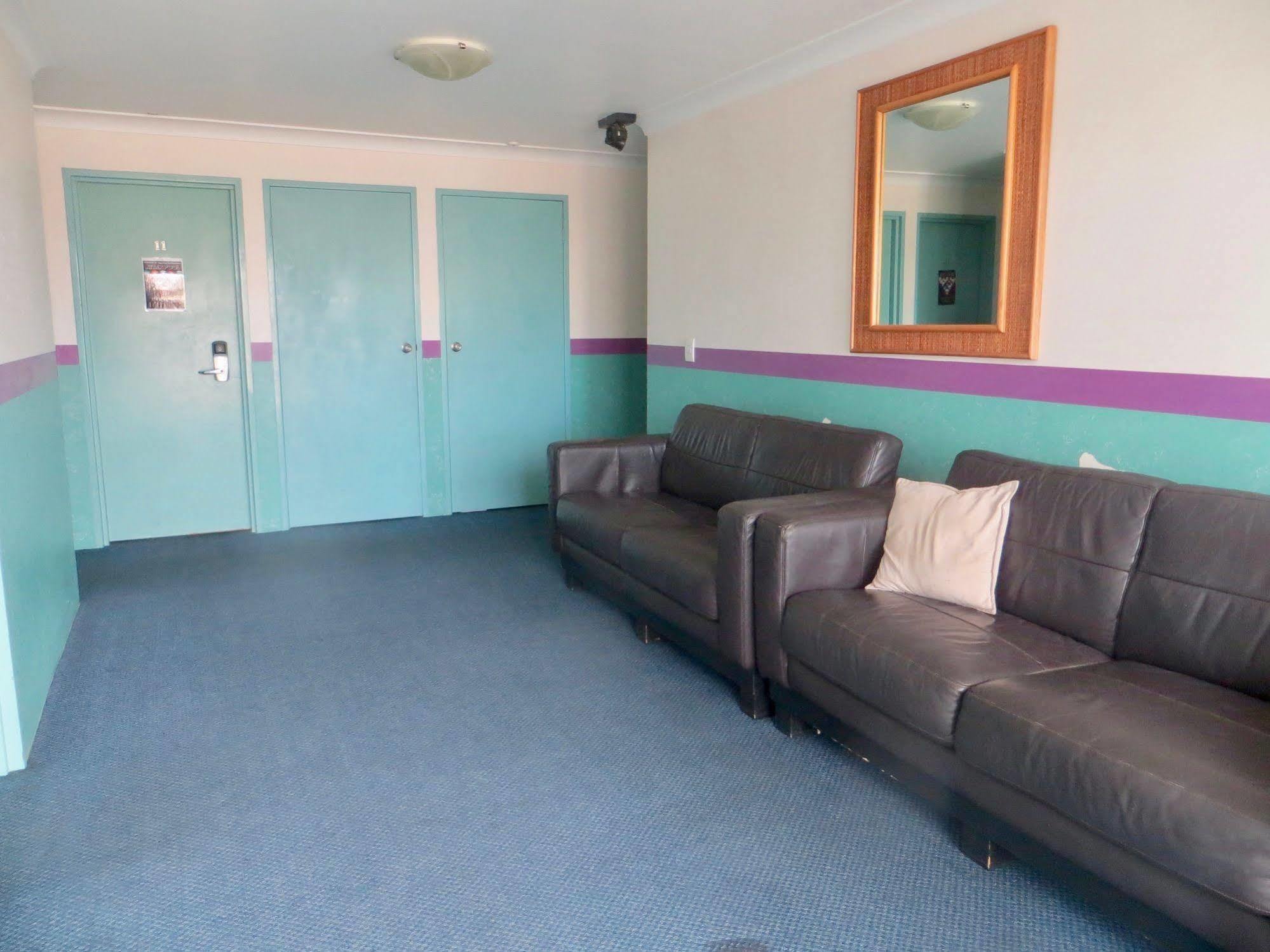 Aquarius Gold Coast Hostel Екстериор снимка