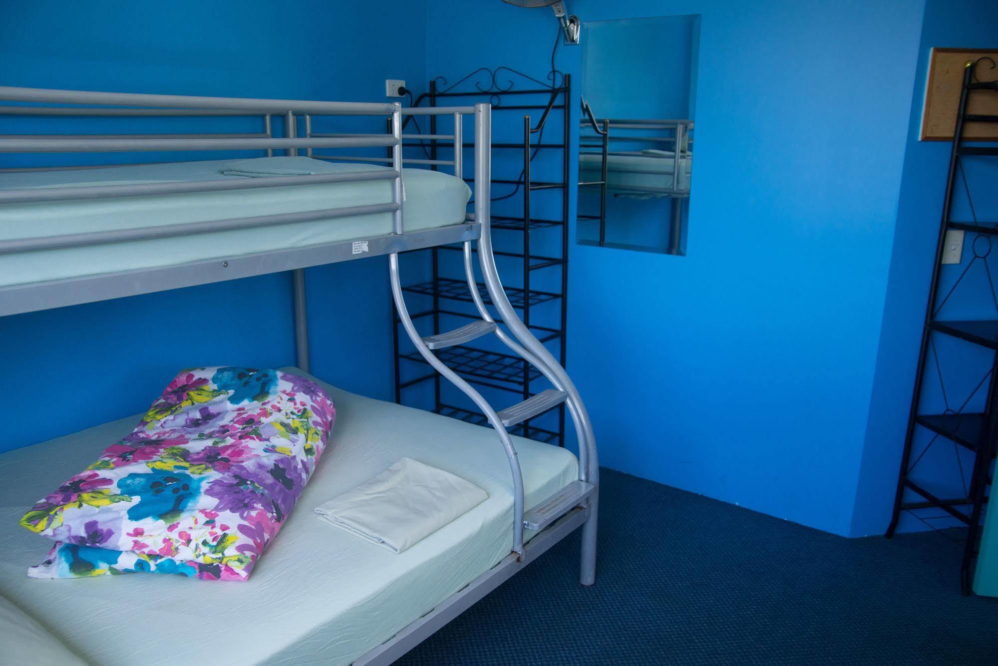 Aquarius Gold Coast Hostel Екстериор снимка