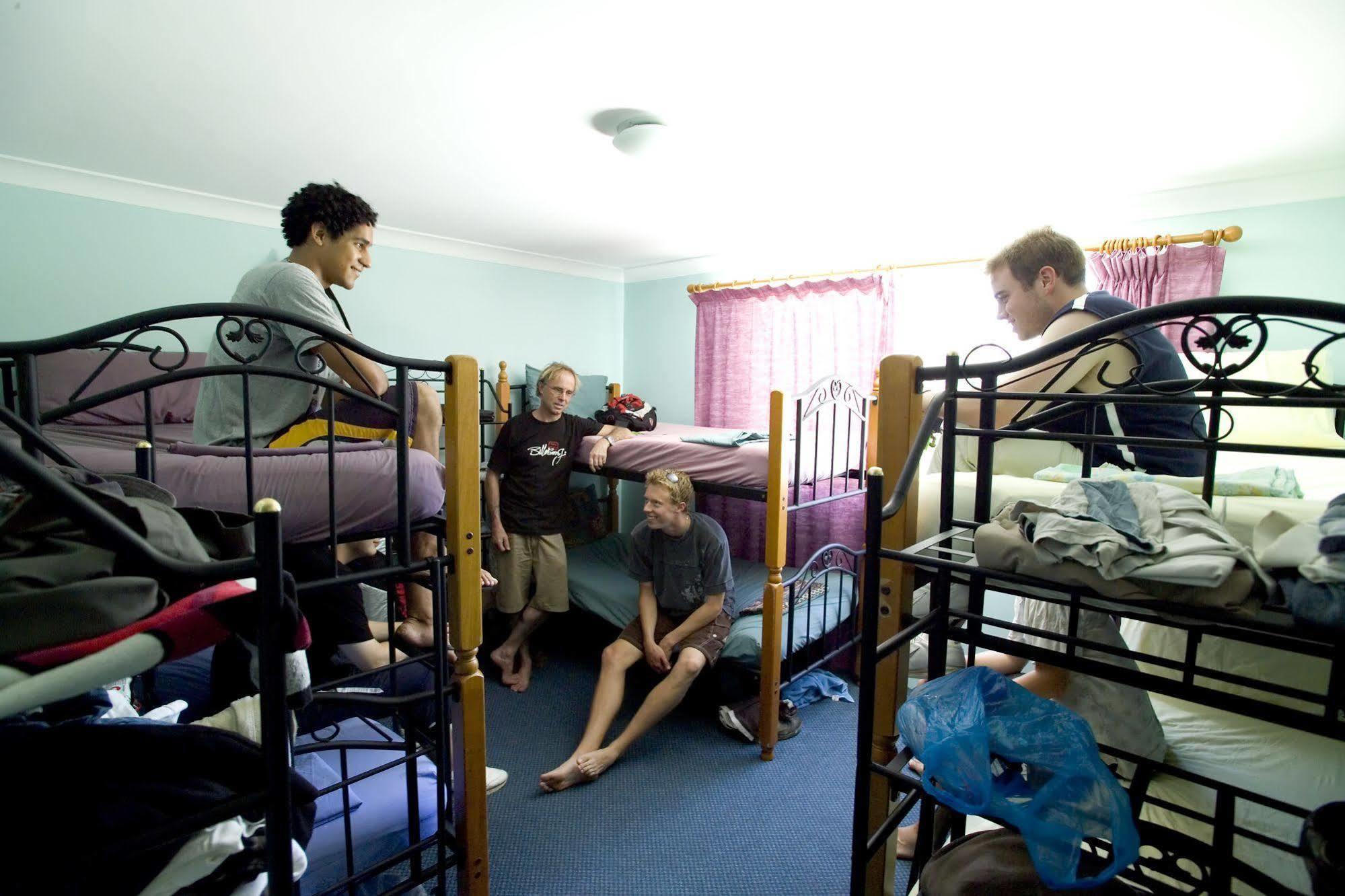 Aquarius Gold Coast Hostel Екстериор снимка