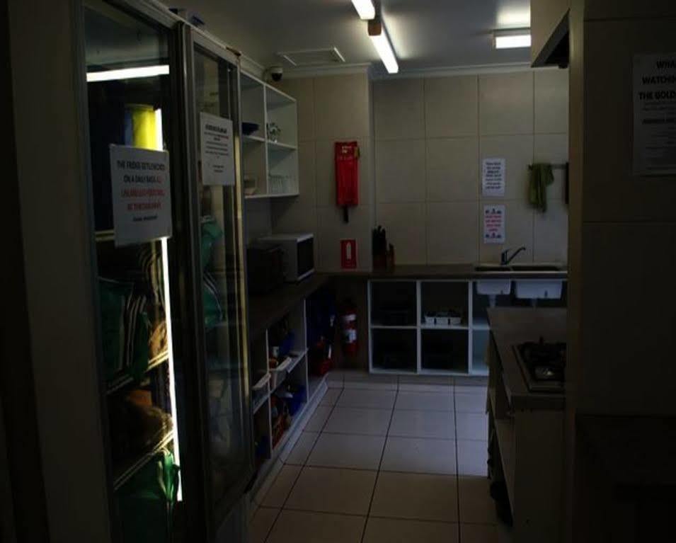 Aquarius Gold Coast Hostel Екстериор снимка
