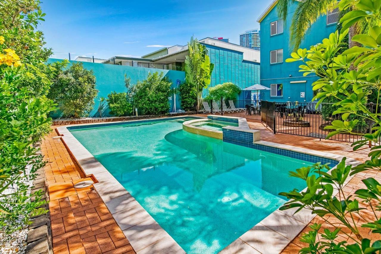 Aquarius Gold Coast Hostel Екстериор снимка